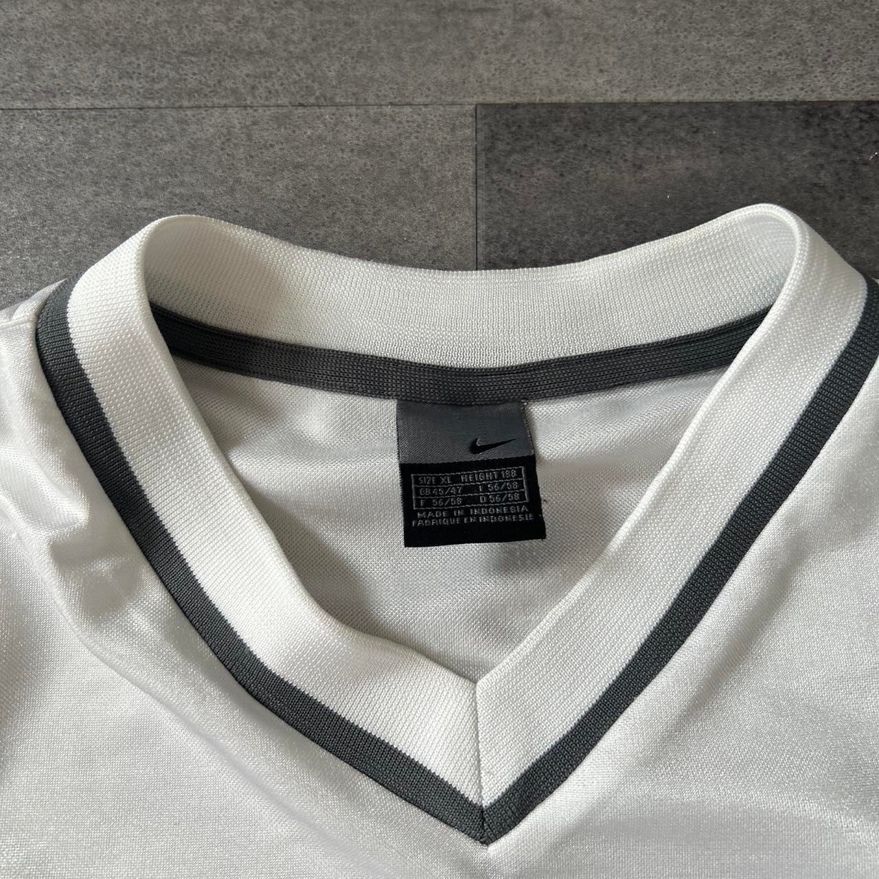 Vintage 00s Nike Tee