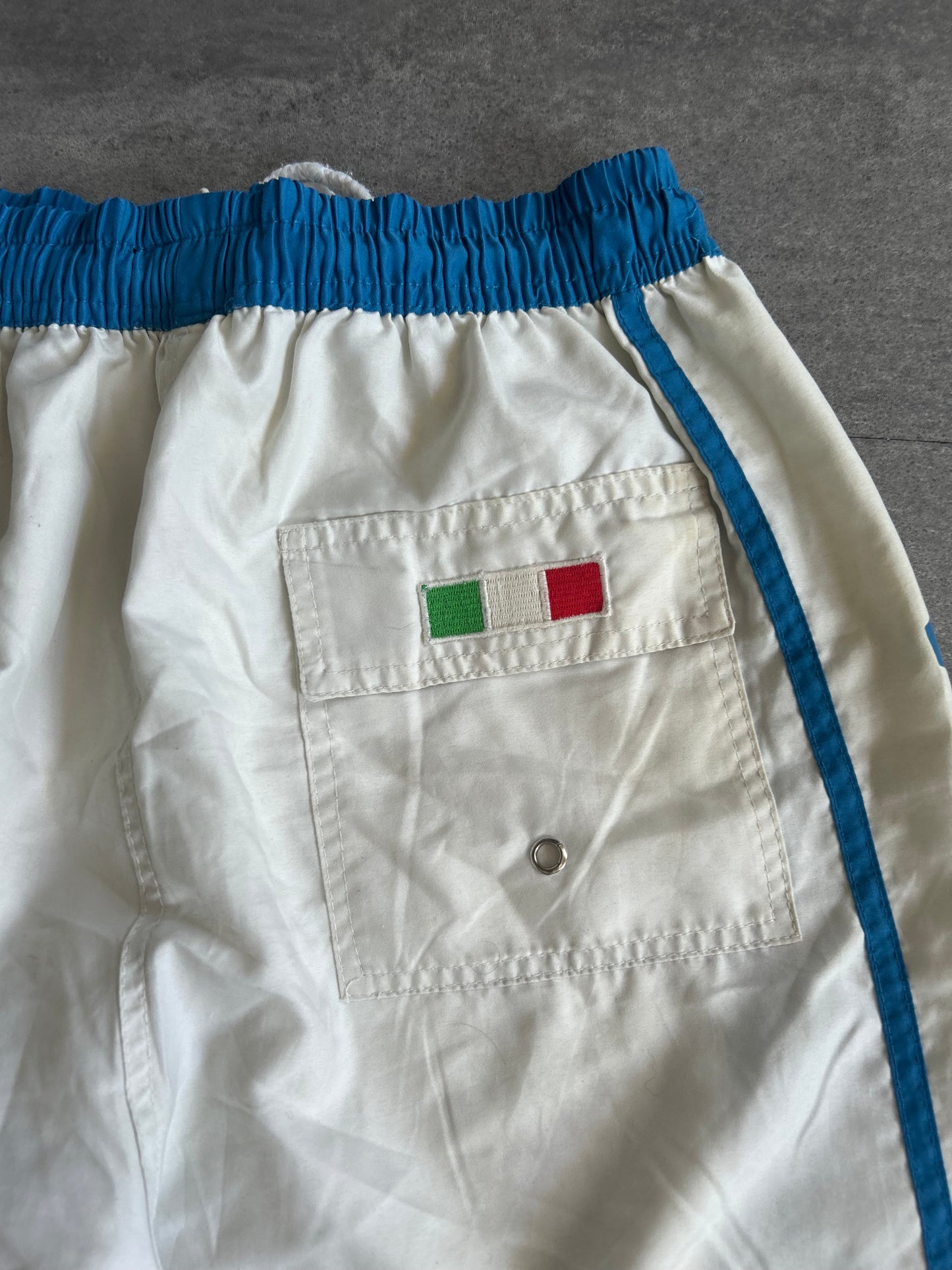 Vintage 00s Italia shorts