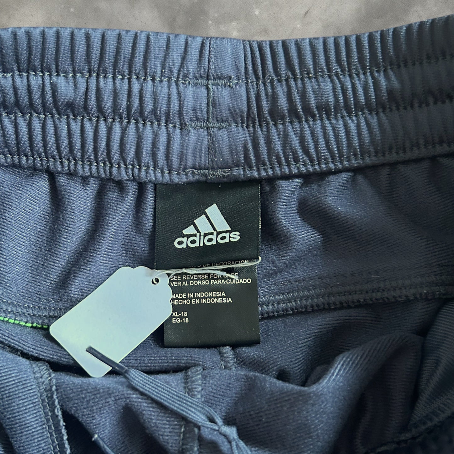 Adidas 00s Joggers