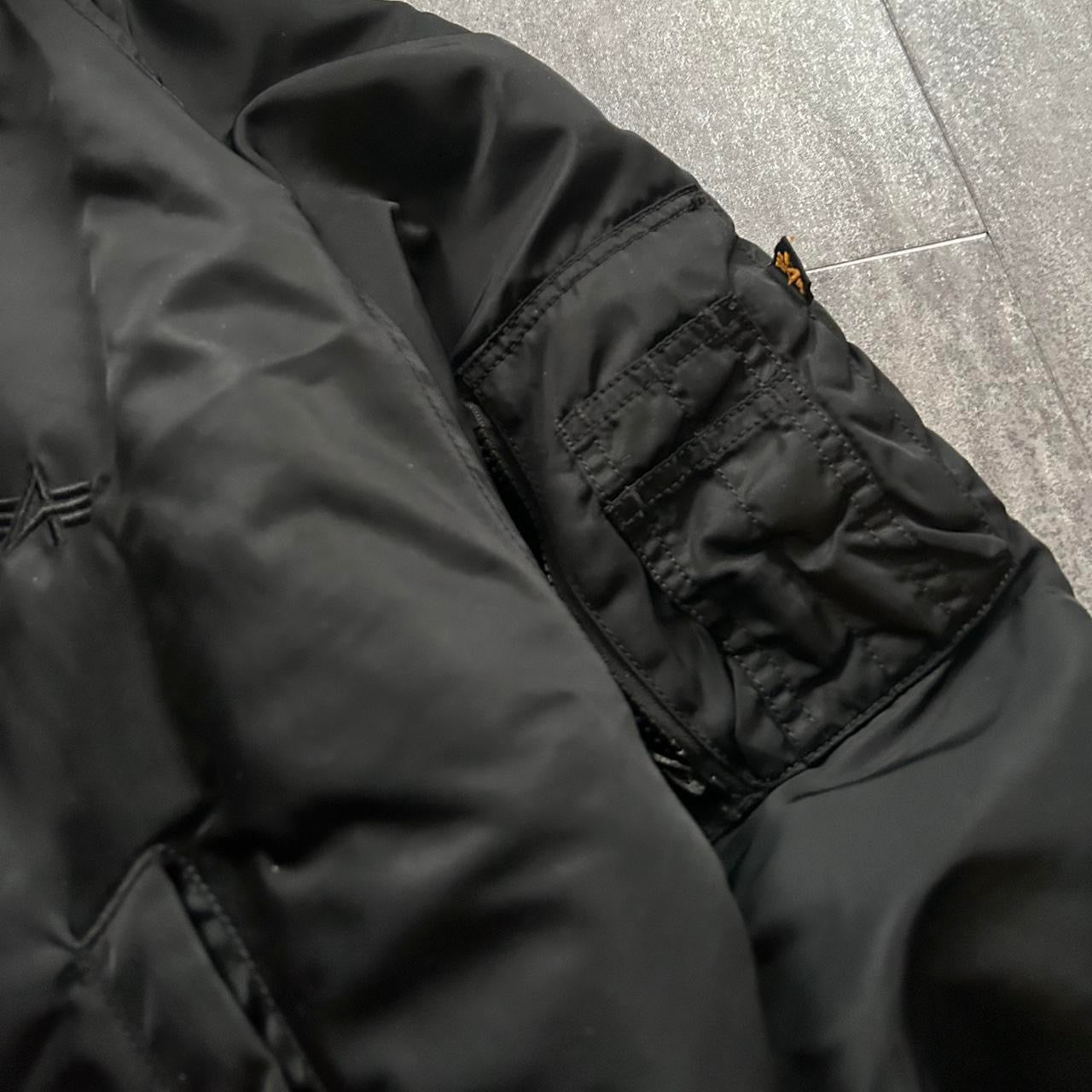 Alpha Industies N-2B Bomber